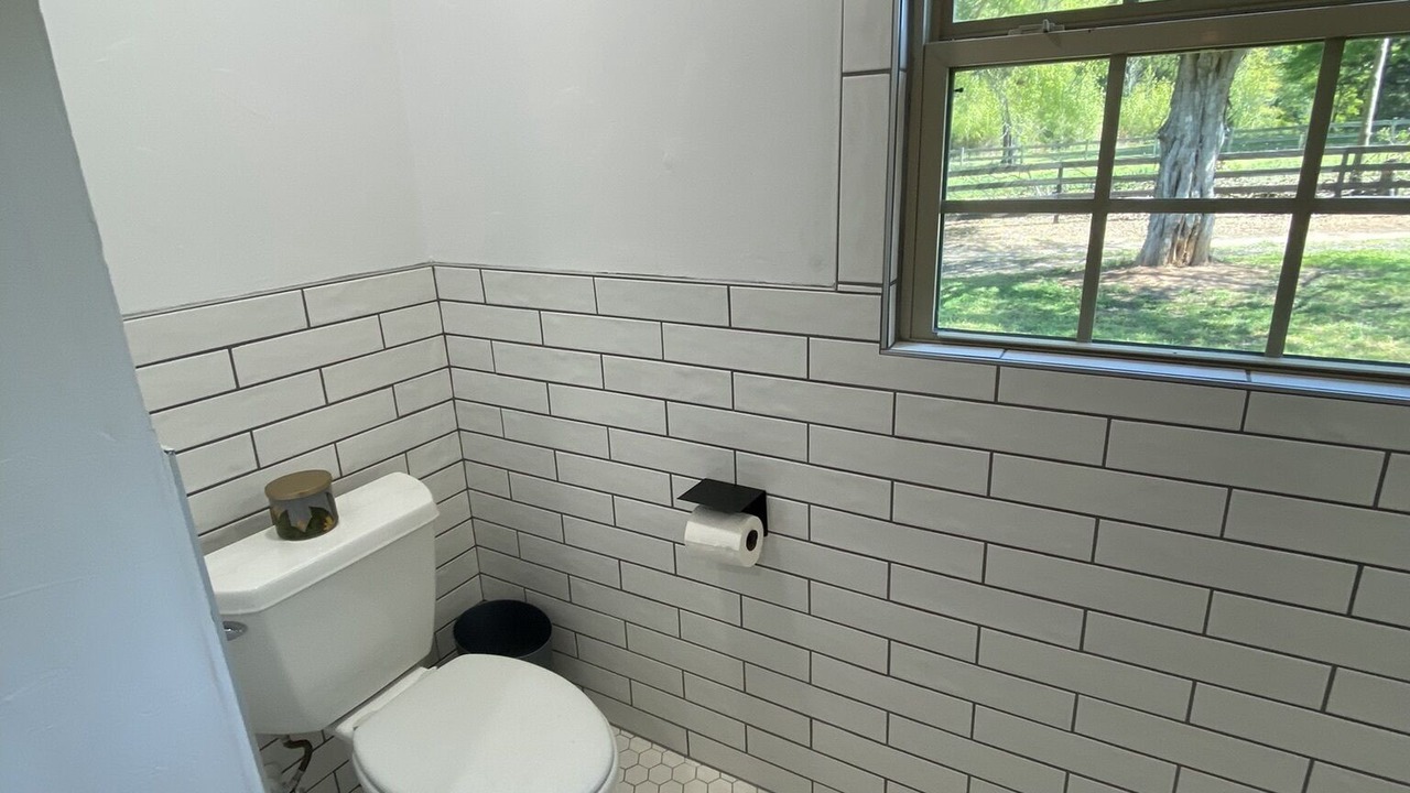 Photo of Bathroom in Roebuck