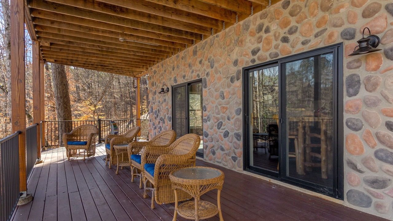 Photo of Patio Balcony in Six Mile
