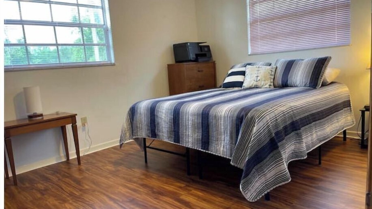 Photo of Bedroom in Sylvan Shores