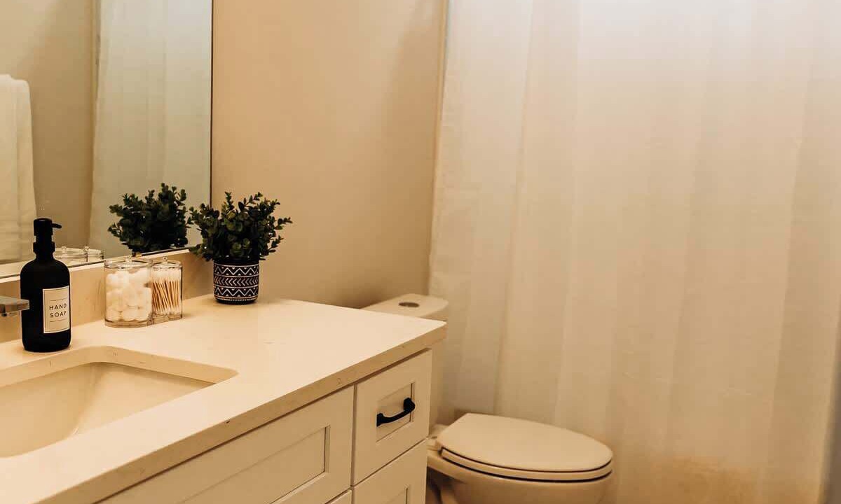 Photo of Bathroom in Garden City