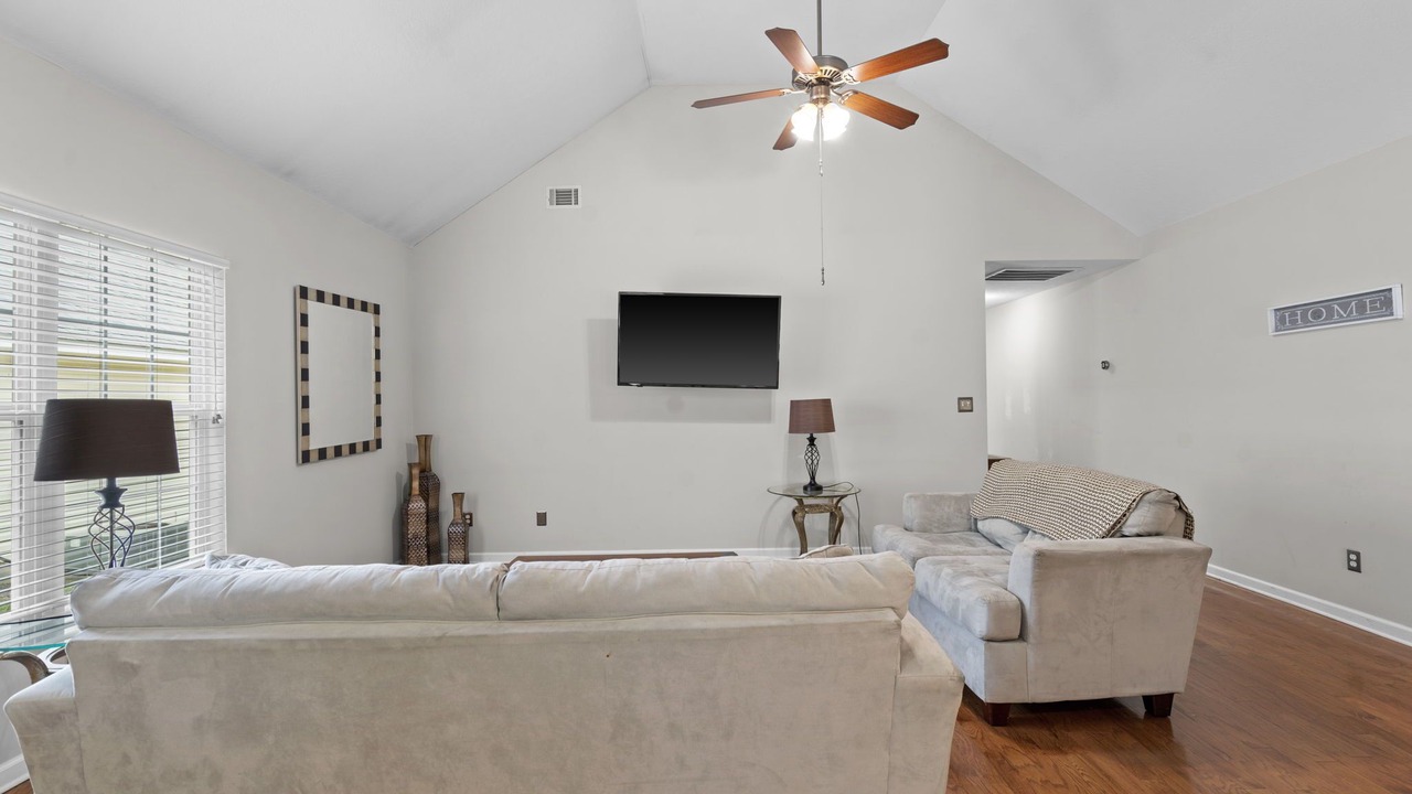 Photo of Livingroom in Grovetown