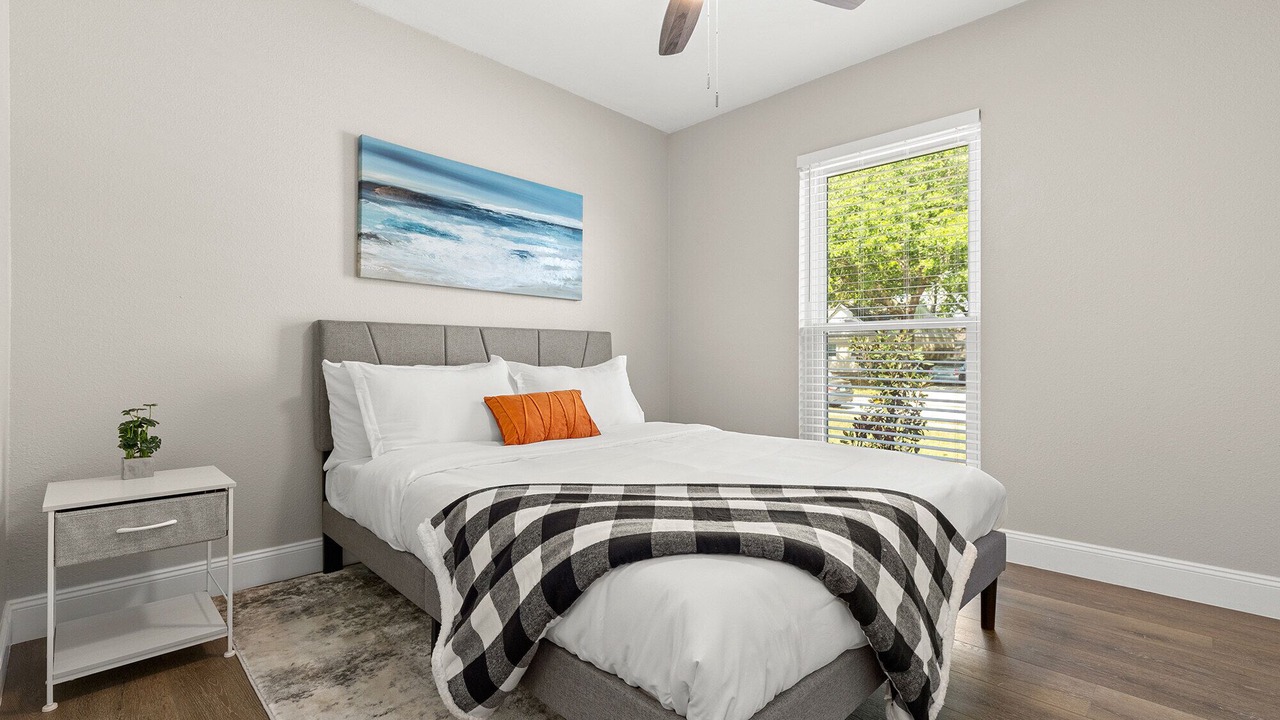 Photo of Bedroom in Seffner Community Alliance