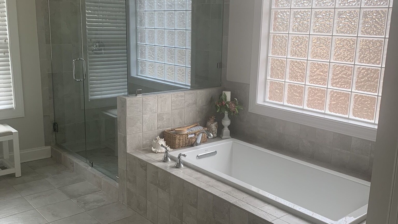 Photo of Bathroom in Woodside Plantation