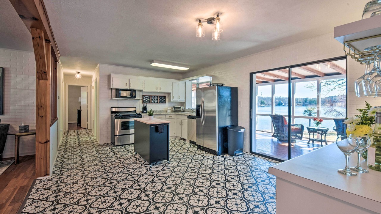 Photo of Kitchen in Seneca