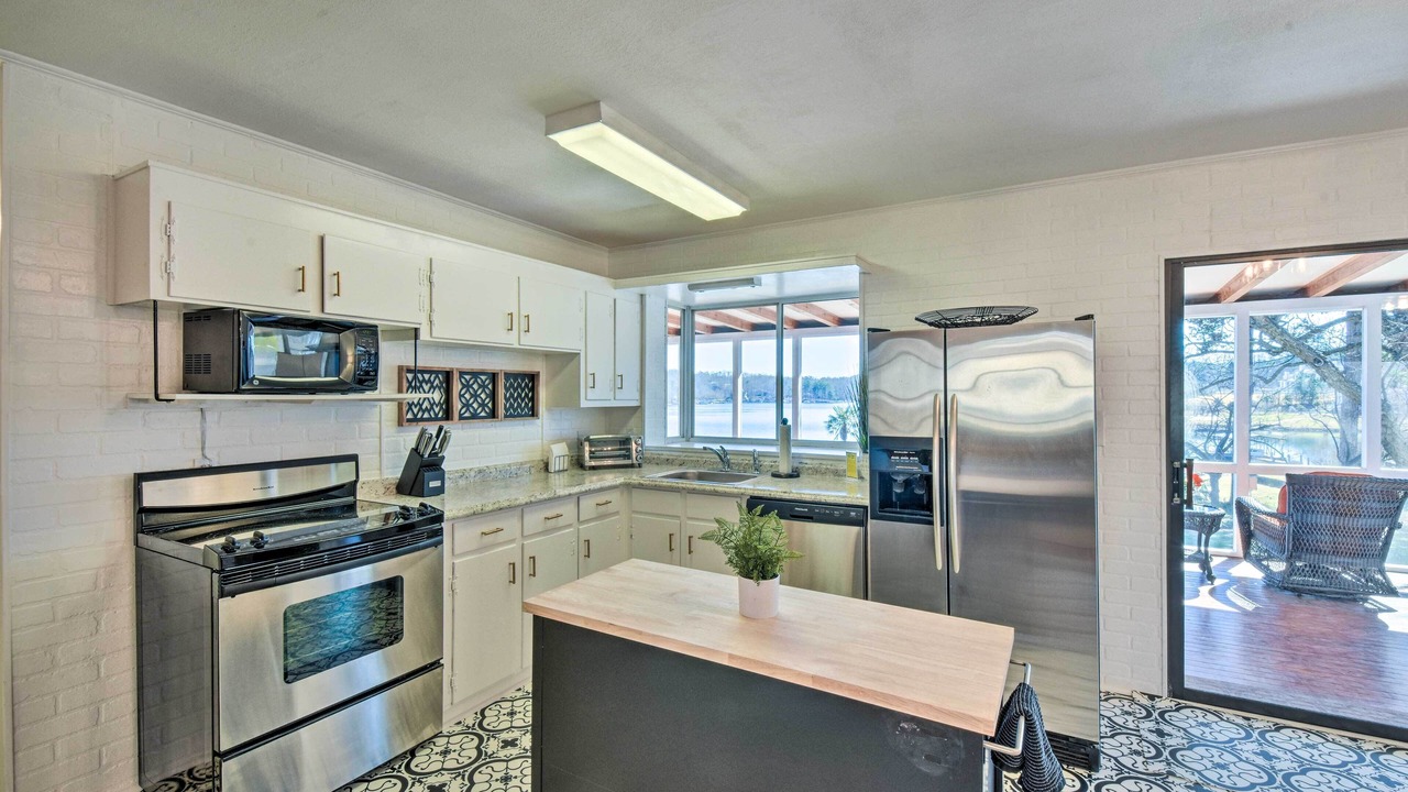 Photo of Kitchen in Seneca