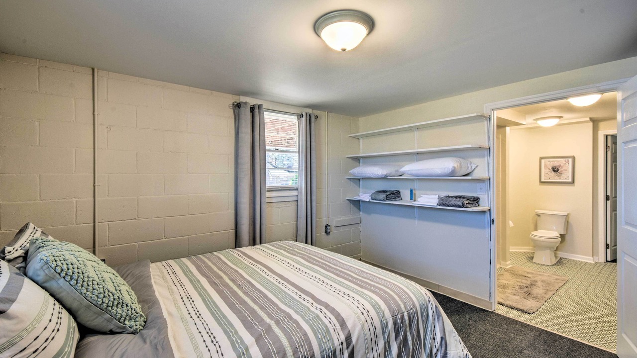 Photo of Bedroom in Seneca