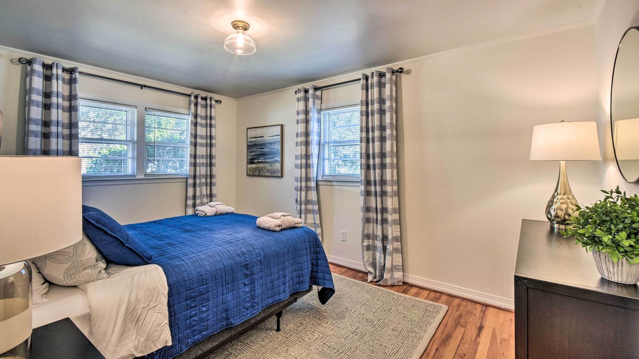 Photo of Bedroom in Seneca