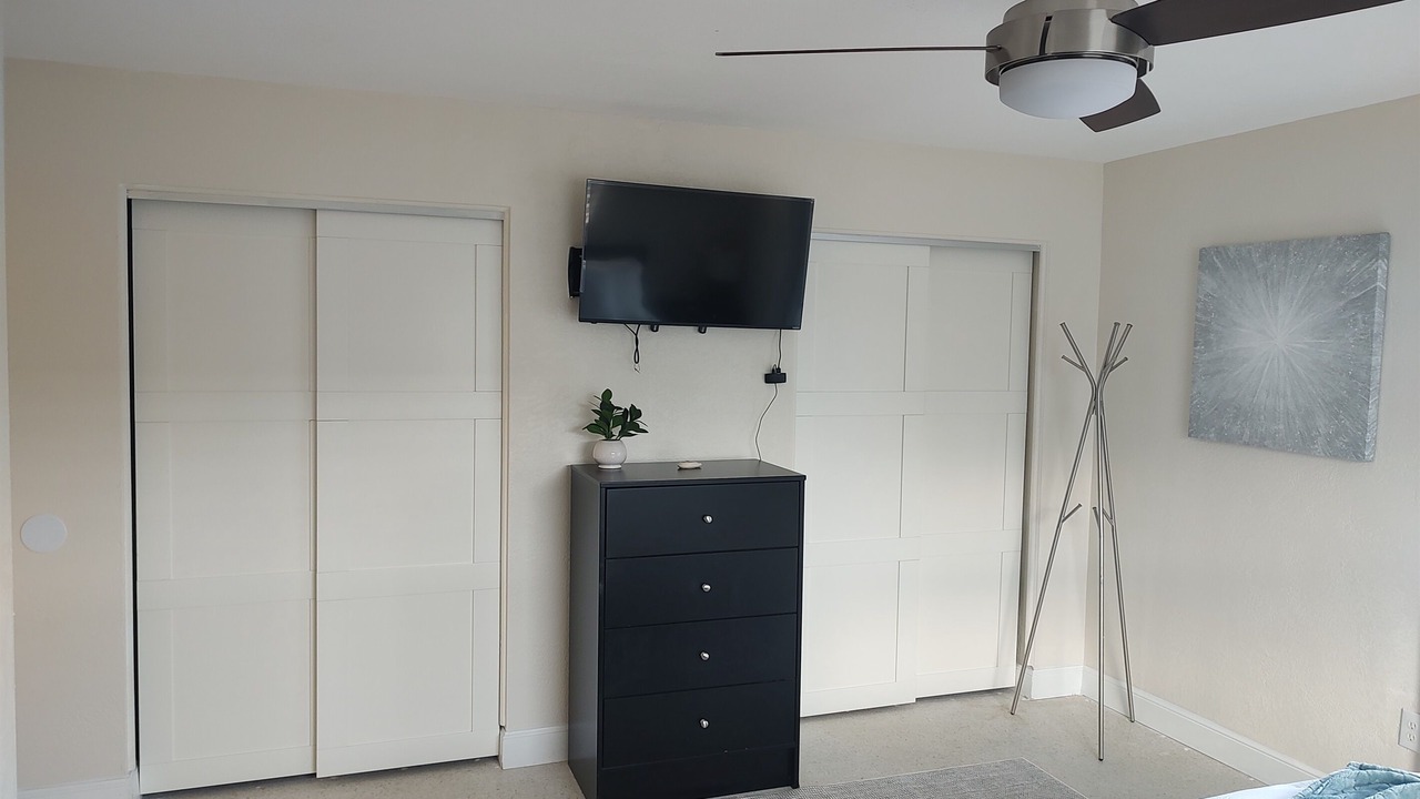 Photo of Bedroom in Shore Acres