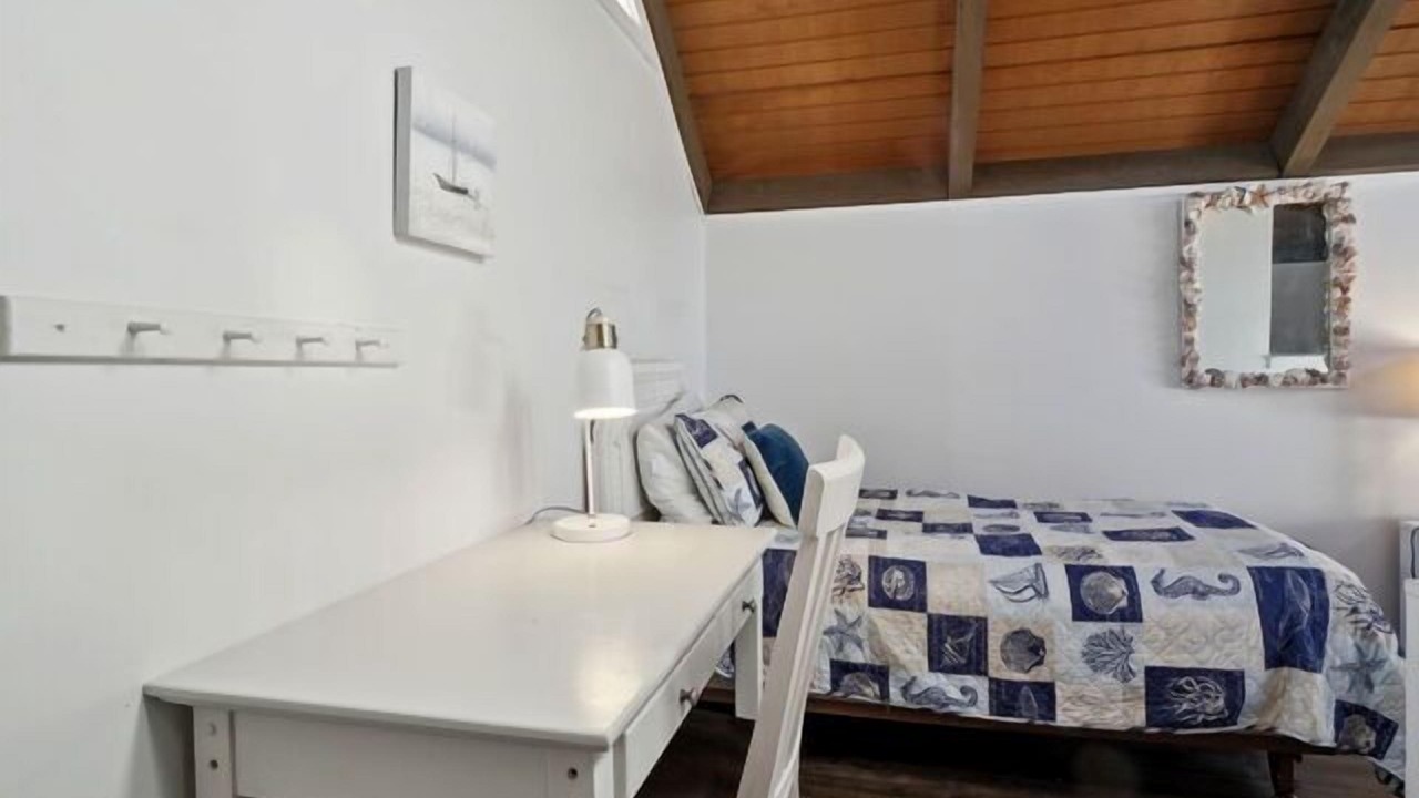 Photo of Bedroom in Night Heron