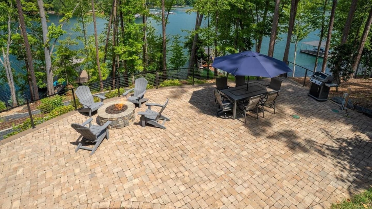 Photo of Outdoor in Seneca