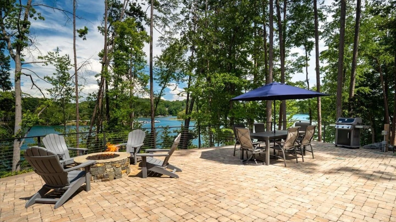 Photo of Outdoor in Seneca