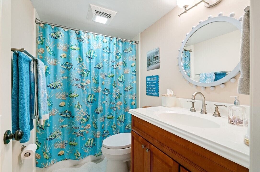 Photo of Bathroom in Central Beach