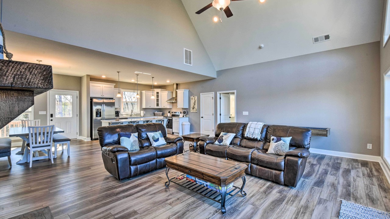 Photo of Livingroom in Seneca