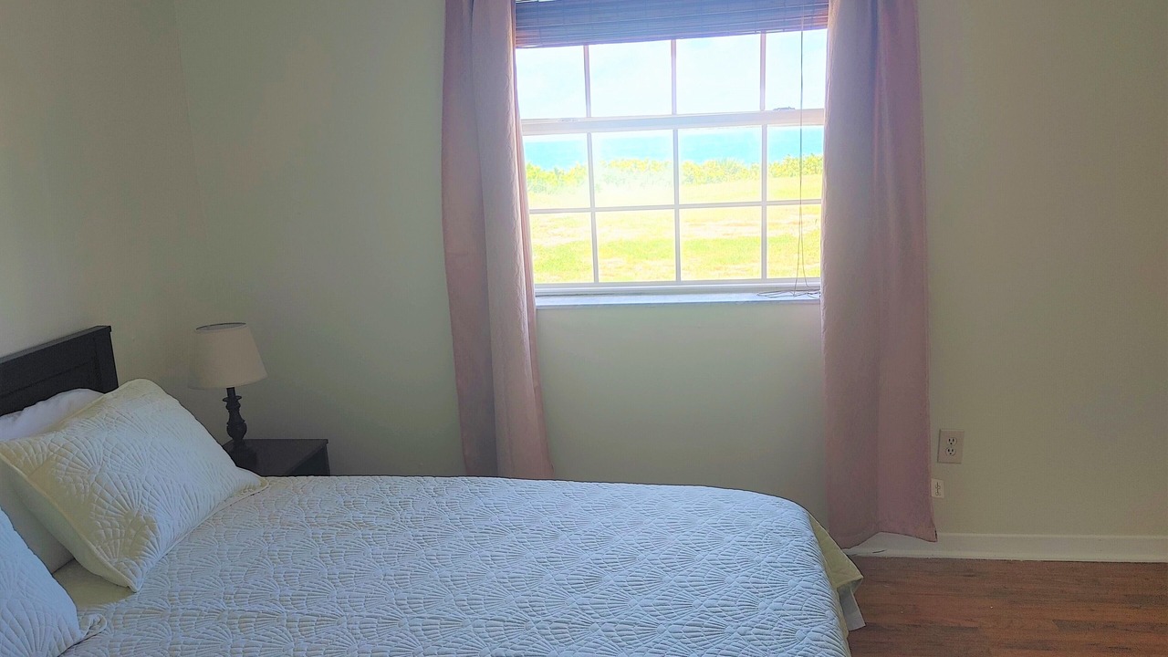 Photo of Bedroom in Melbourne Beach