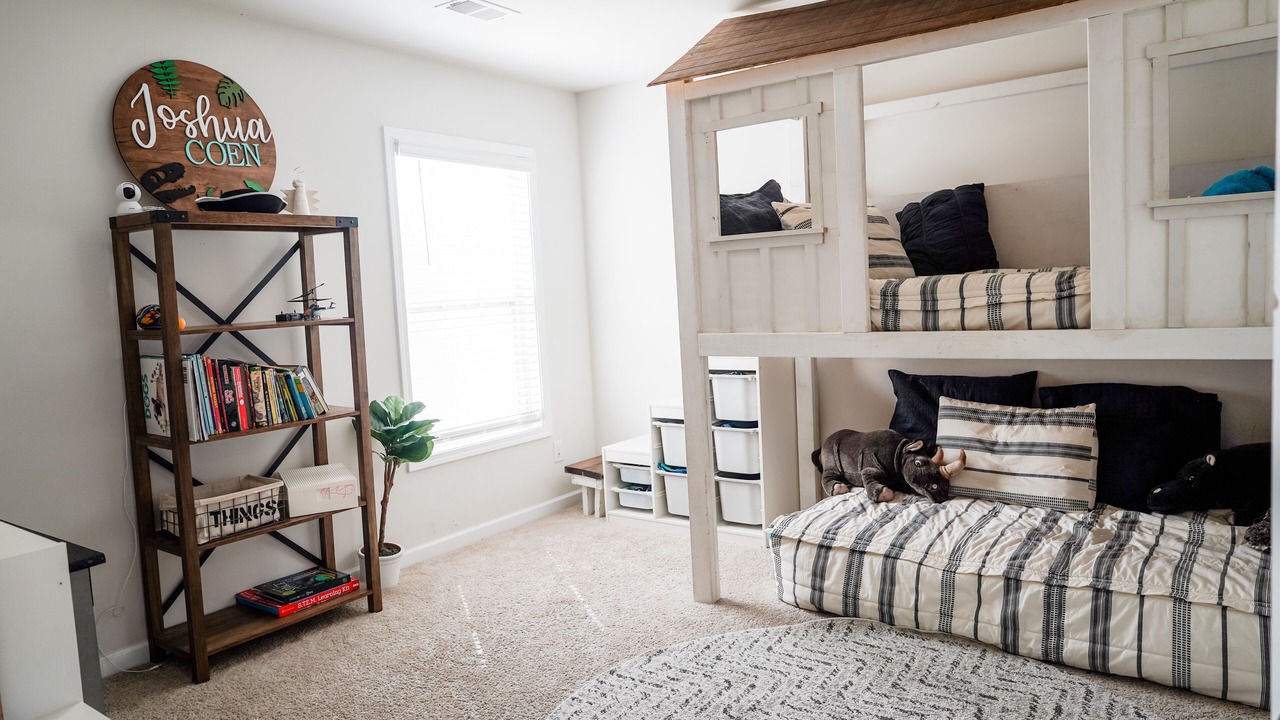 Photo of Bedroom in Powdersville
