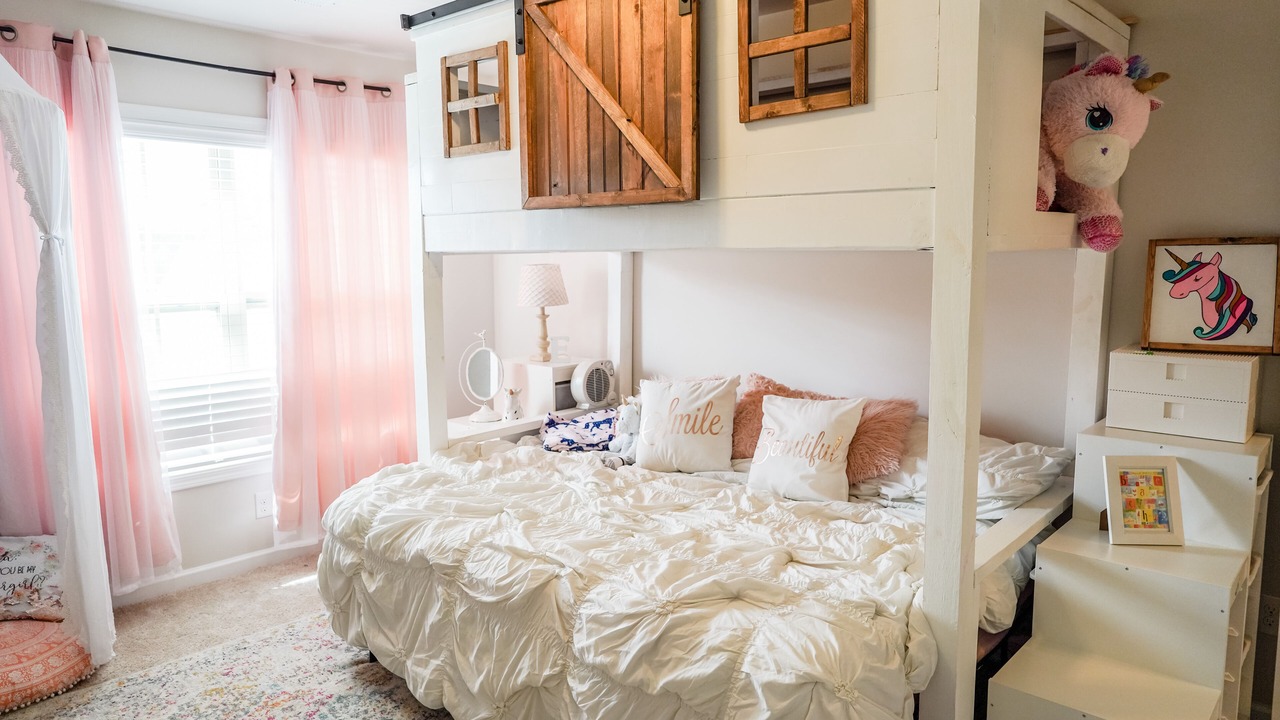 Photo of Bedroom in Powdersville
