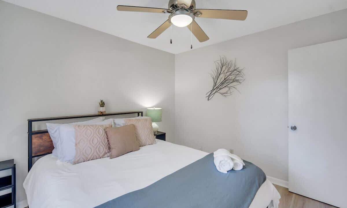Photo of Bedroom in Pooler
