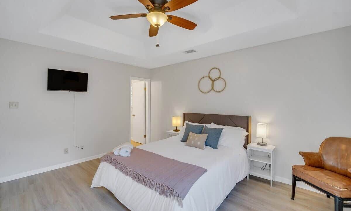 Photo of Bedroom in Pooler