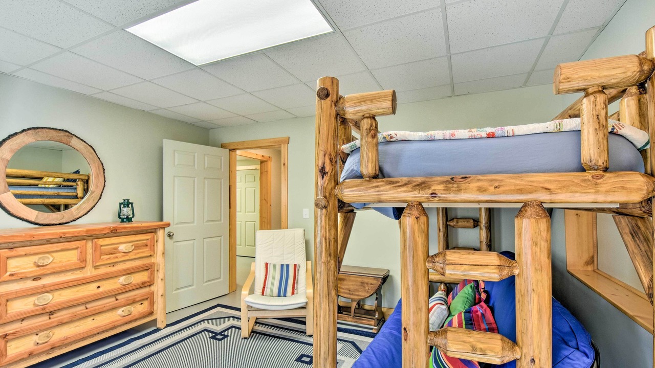 Photo of Bedroom in Dahlonega