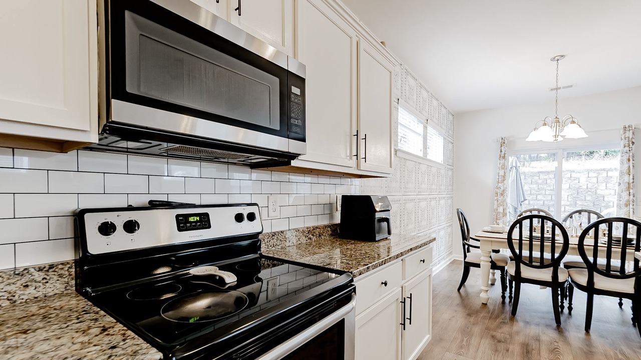 Photo of Kitchen in Huntcliff