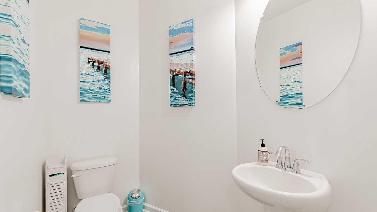 Photo of Bathroom in Huntcliff