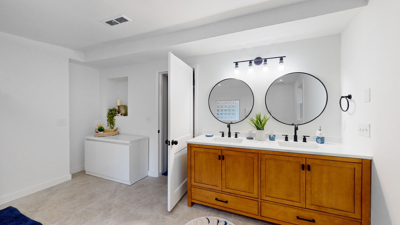Photo of Bathroom in Shell Point