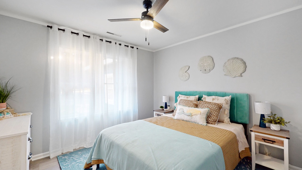 Photo of Bedroom in Shell Point