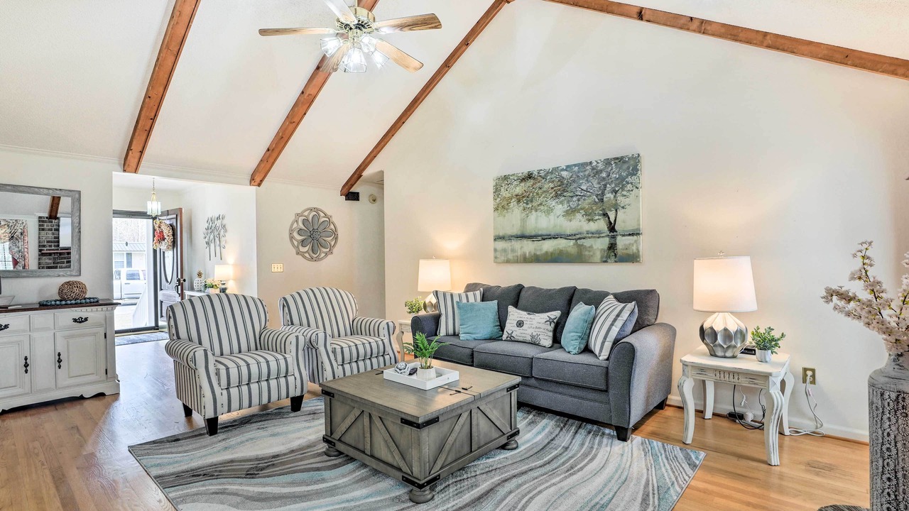 Photo of Livingroom in Moncks Corner