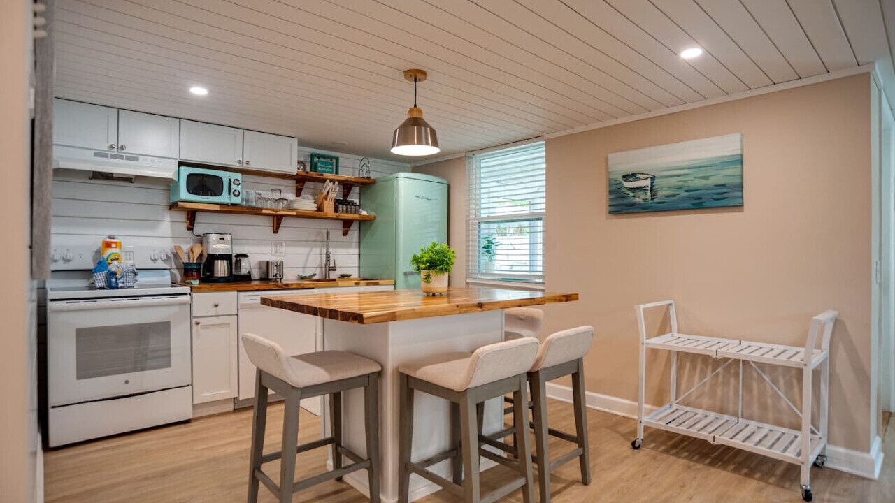 Photo of Kitchen in Folly Field
