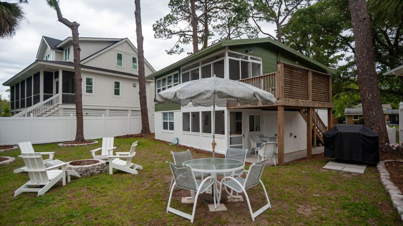 Photo of Outdoor in Folly Field