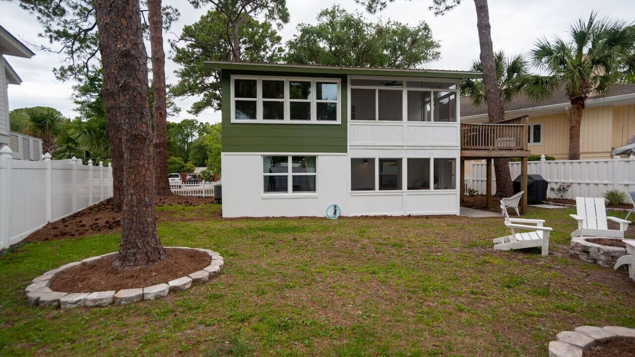 Photo of Outdoor in Folly Field