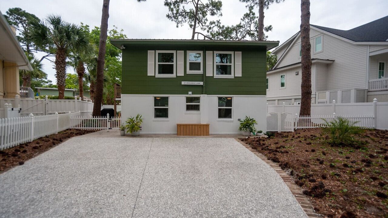 Photo of Outdoor in Folly Field