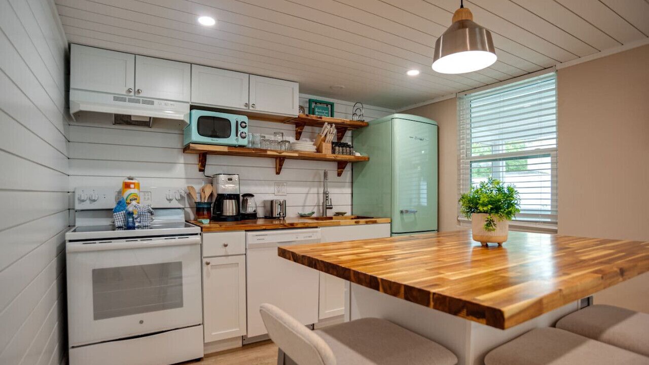 Photo of Kitchen in Folly Field