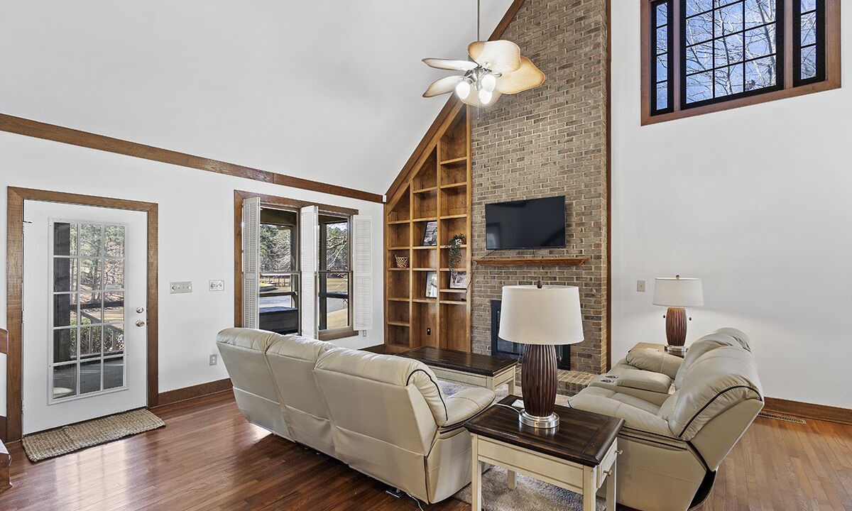 Photo of Livingroom in Ninety Six