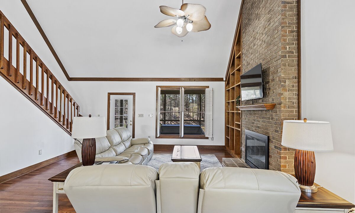 Photo of Livingroom in Ninety Six