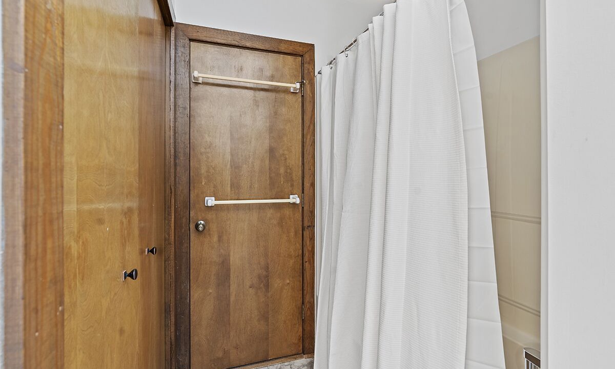 Photo of Bathroom in Ninety Six