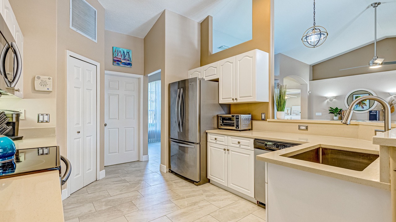 Photo of Kitchen in Sebastian Highlands