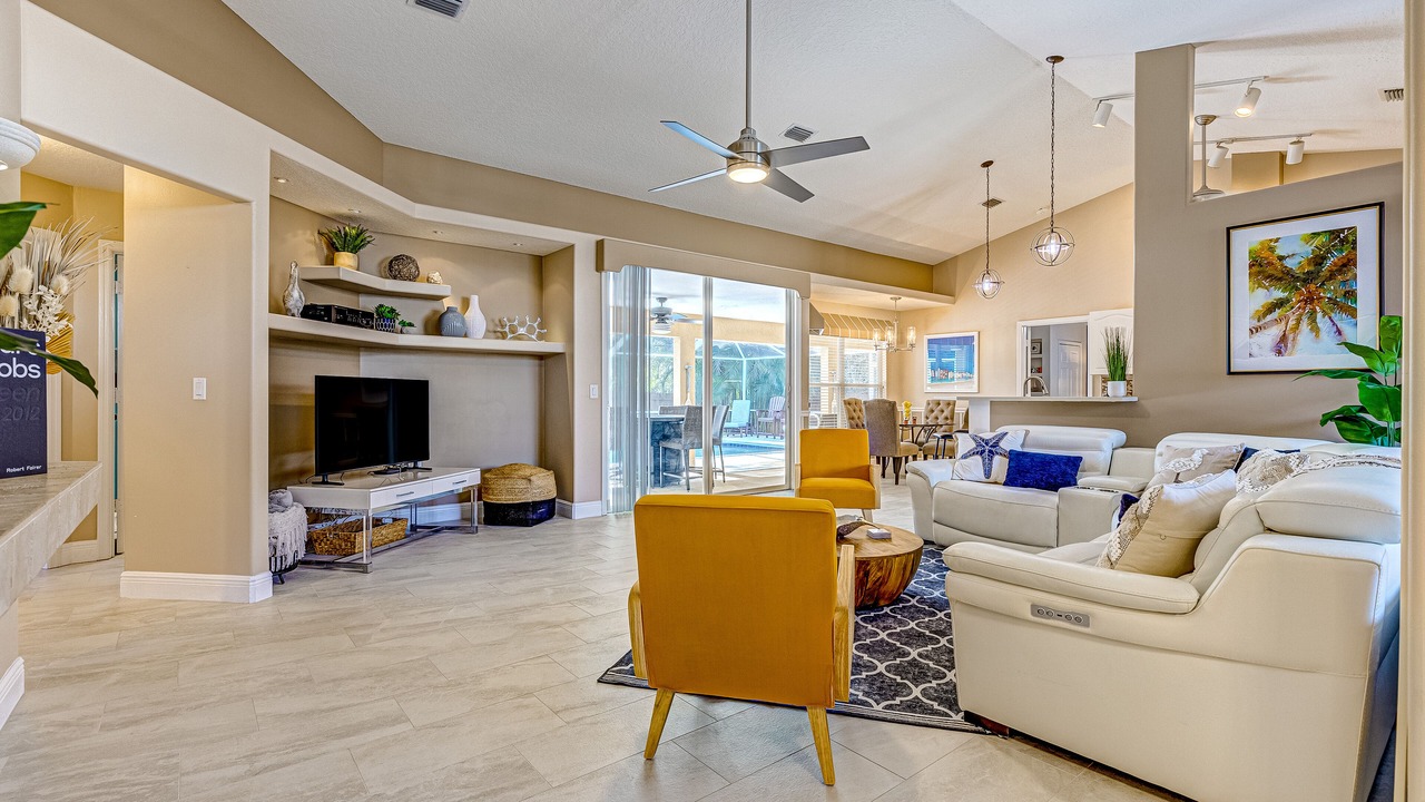 Photo of Livingroom in Sebastian Highlands