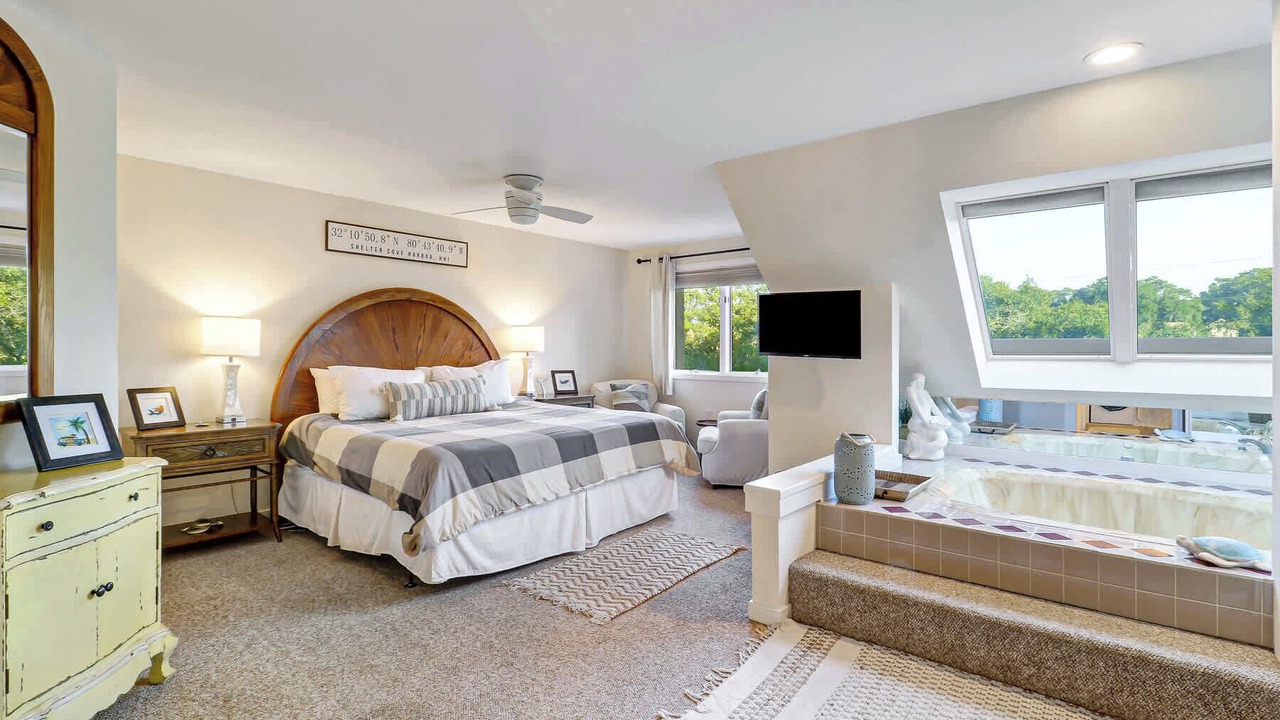 Photo of Bedroom in Shelter Cove