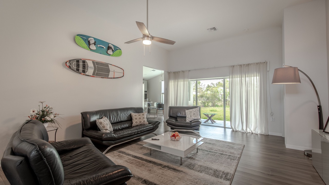 Photo of Livingroom in Florida Ridge