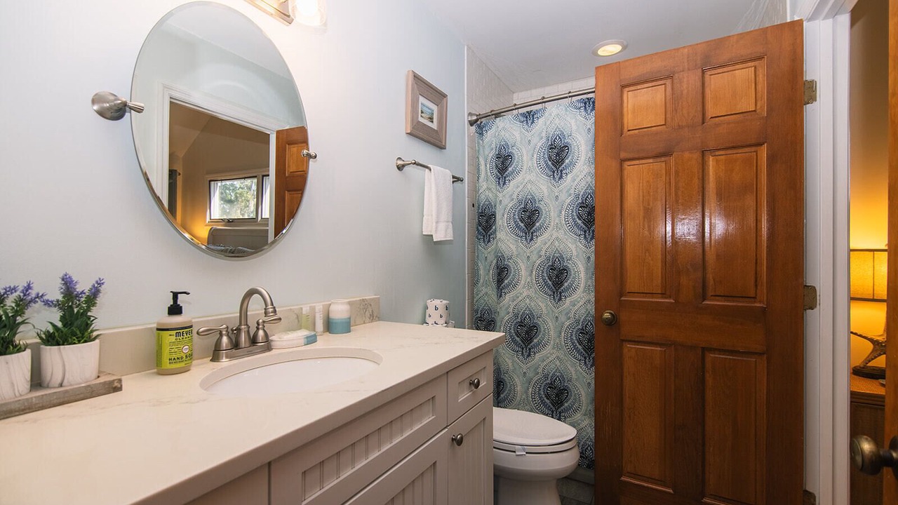 Photo of Bathroom in Ocean Ridge