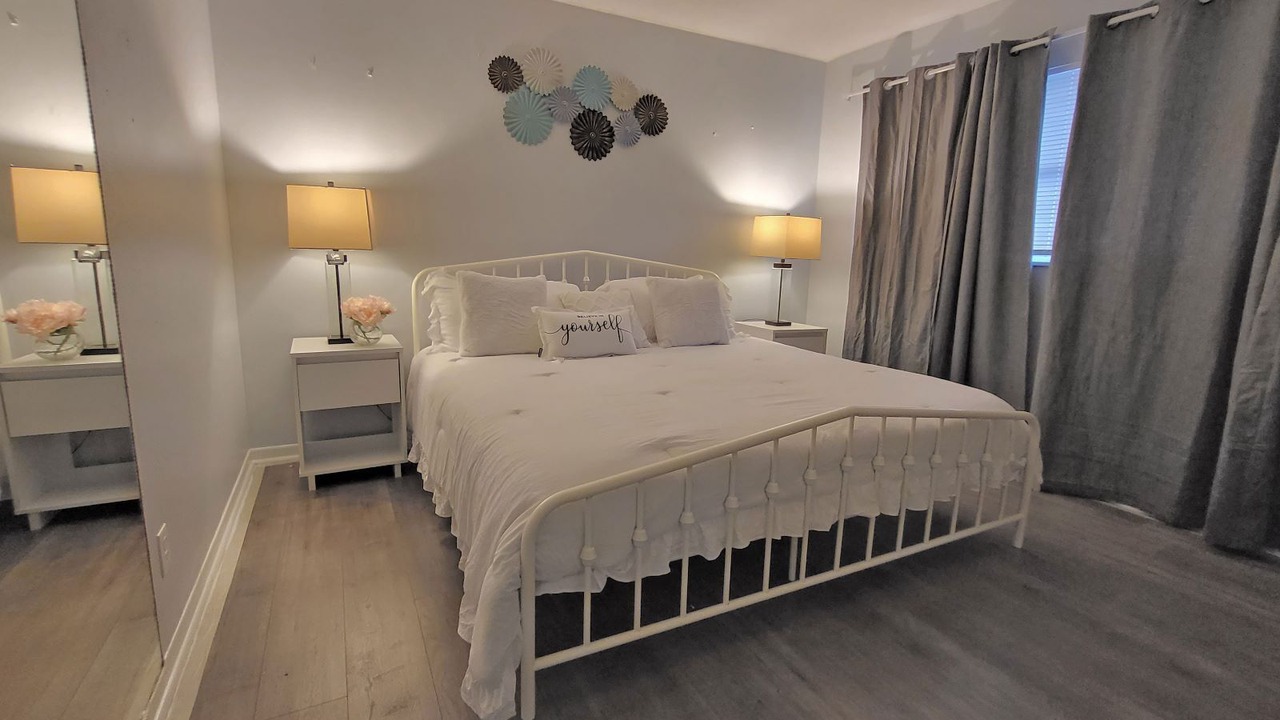 Photo of Bedroom in Bloomingdale