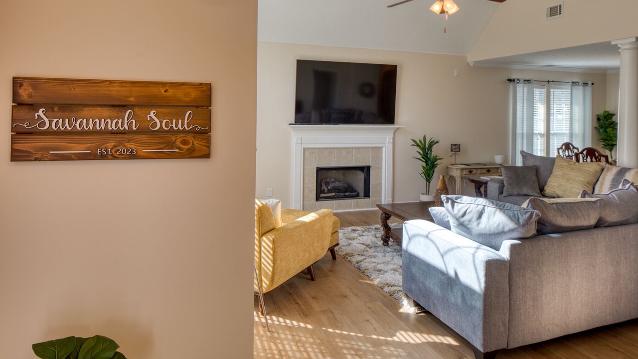 Photo of Livingroom in Pooler