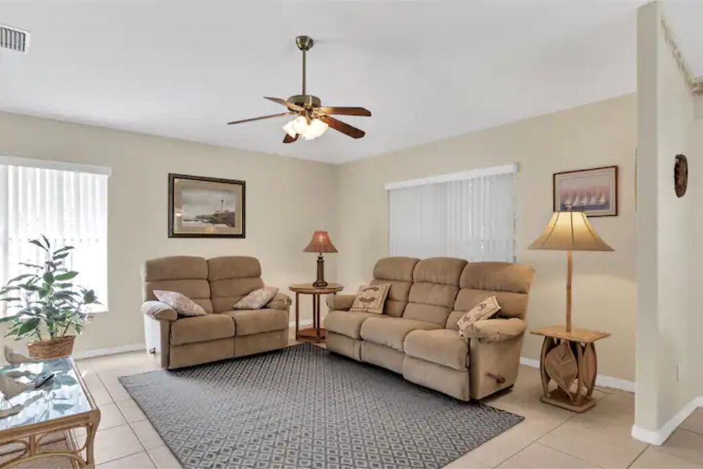 Photo of Livingroom in Sebastian Highlands