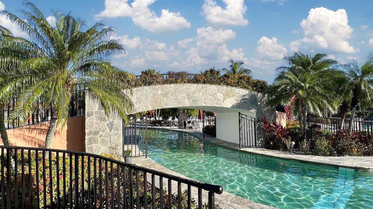 Photo of Outdoor in Naples