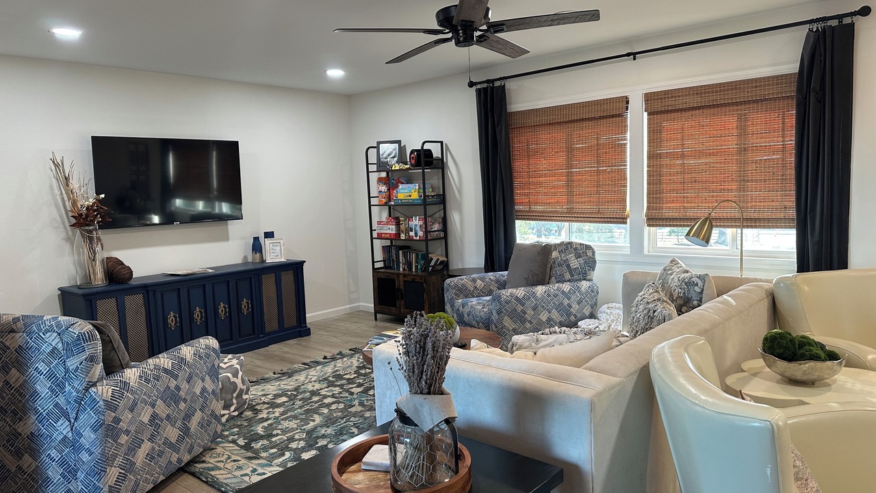 Photo of Livingroom in Flowery Branch