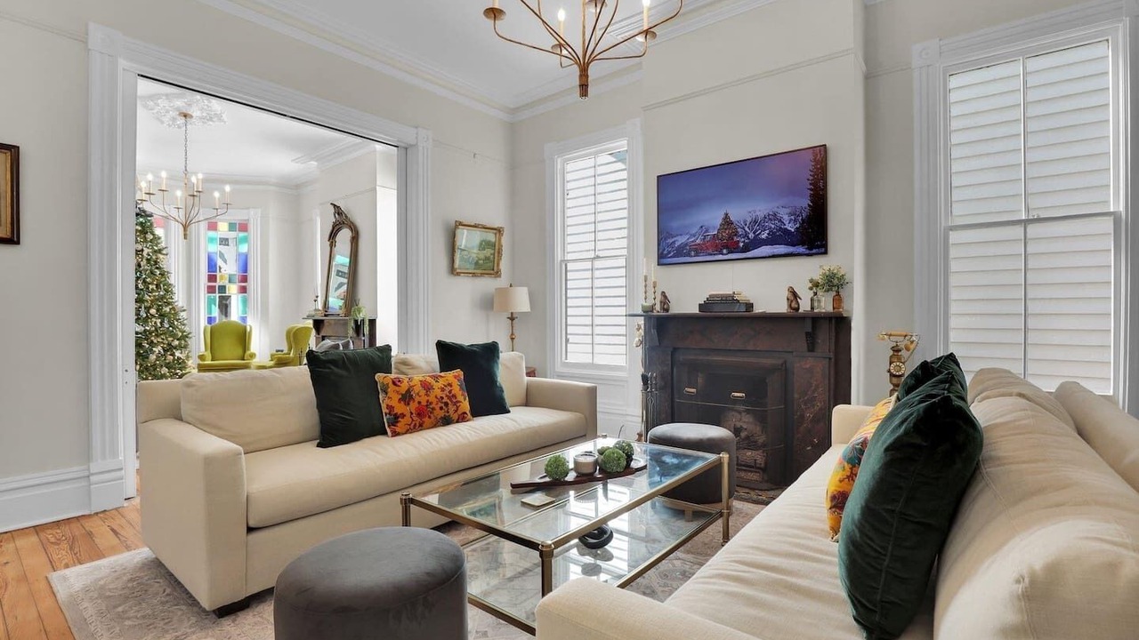 Photo of Livingroom in Historic Downtown Savannah