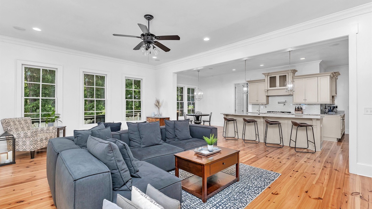 Photo of Livingroom in Riverwood Plantation