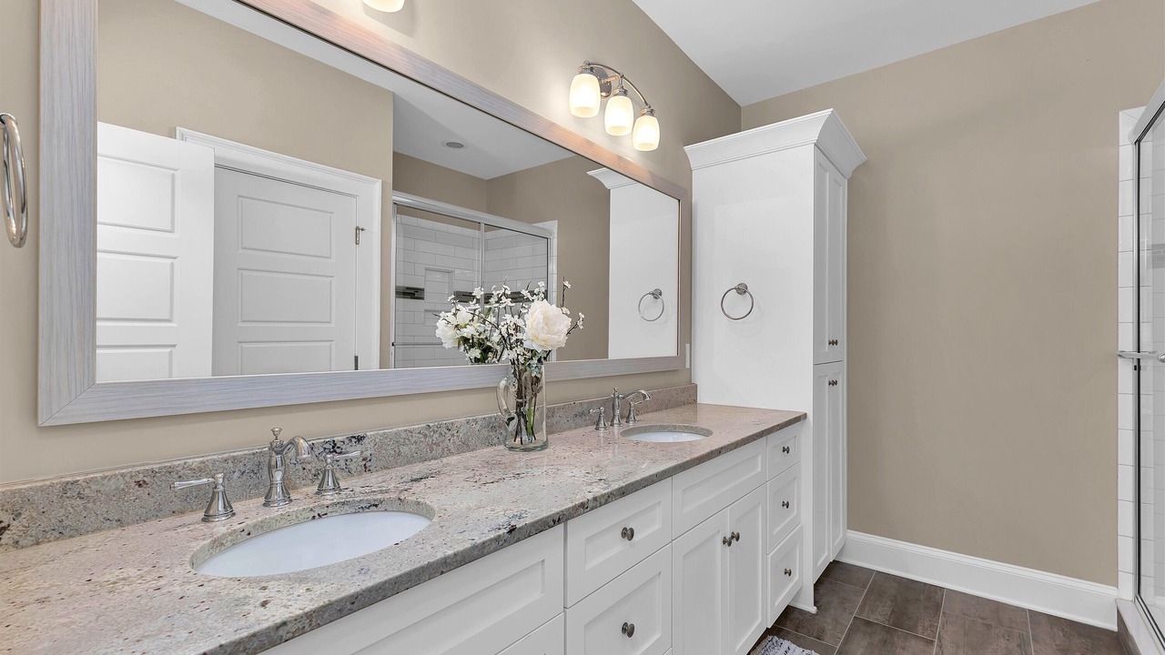 Photo of Bathroom in Riverwood Plantation