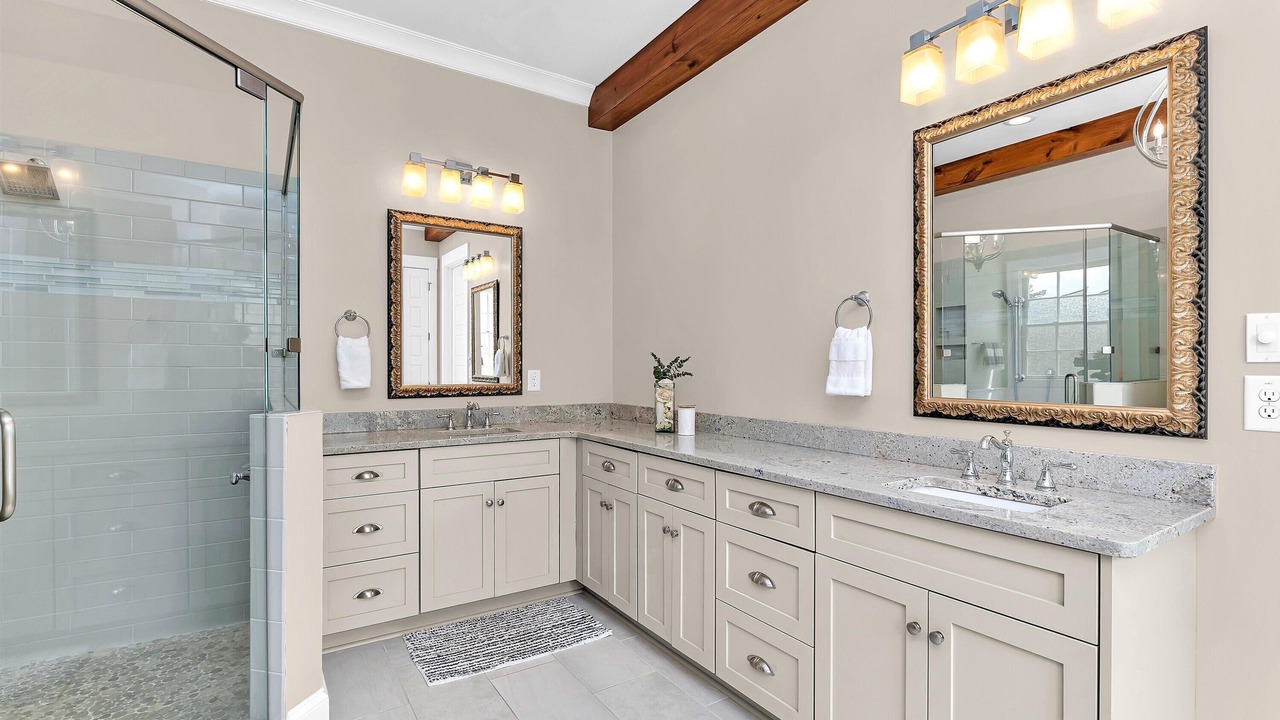 Photo of Bathroom in Riverwood Plantation